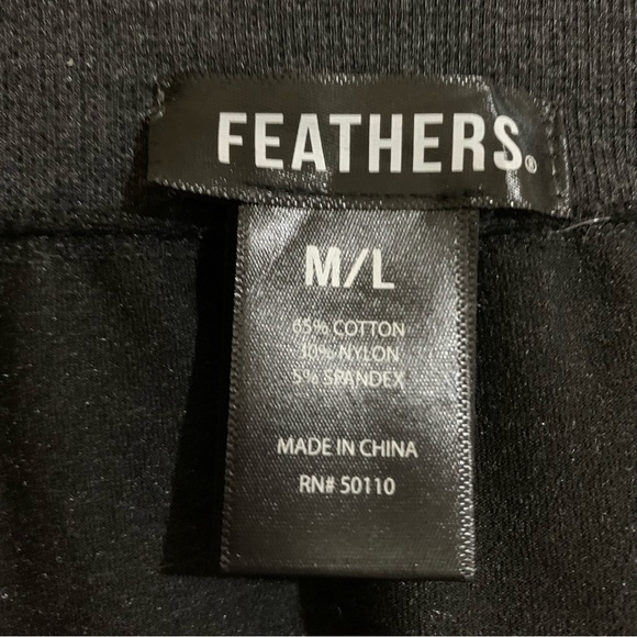 Feathers Stretchy Shiny Dark Grey Leggings. M/L - Picture 4 of 4